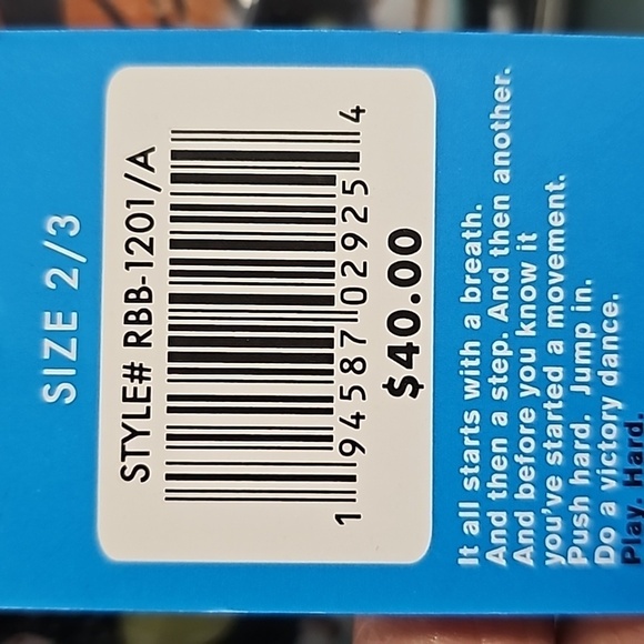 Kids rubber boots new with tags. SIZE 2/3. Ball pattern. - Picture 2 of 10